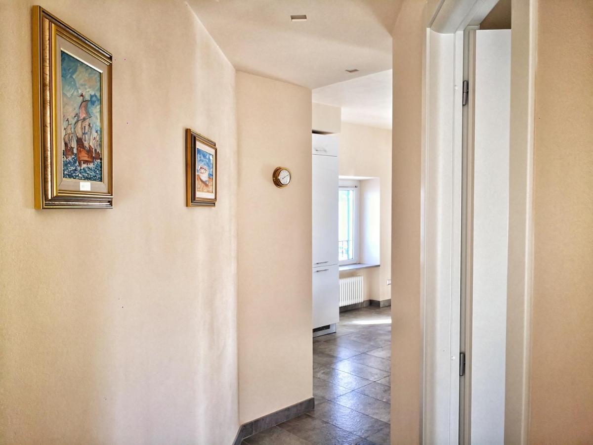 Appartamento Deluxe Con Terrazza Sul Mare Savona Luaran gambar