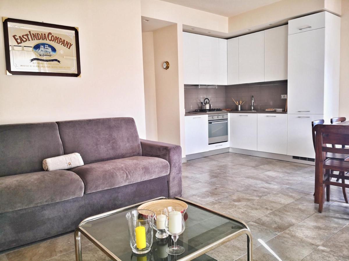 Appartamento Deluxe Con Terrazza Sul Mare Savona Luaran gambar