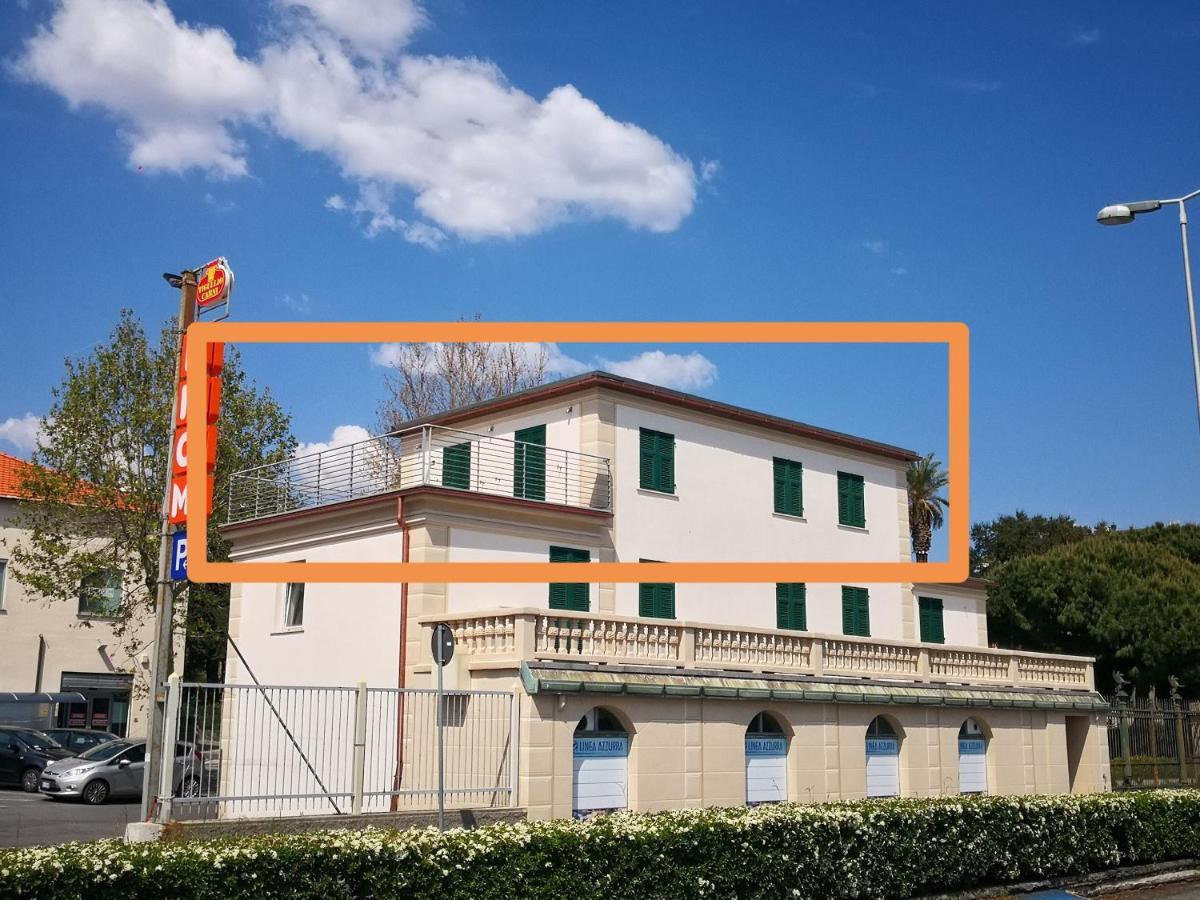 Appartamento Deluxe Con Terrazza Sul Mare Savona Luaran gambar